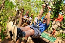Excursion de tirolesa, paseo en mula desde Puerto Vallarta